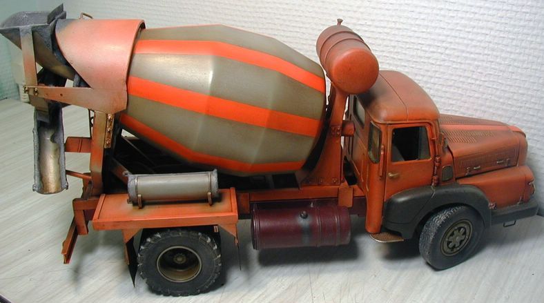 UNIC toupie beton